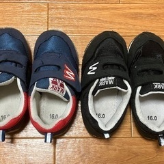 子供　靴　シューズ　16センチ　中古品