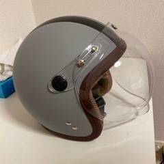 新品未使用傷一切無しバイク用ジェットヘルメット(全排気量対応)の画像