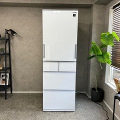 ☑︎ご成約済み🤝 SHARP 5ドア冷蔵庫 412L✨ 2021年製⭕️ ガラスホワイト🪞の画像