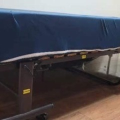 シングルベッド　山善おりたたみベッド　マットレス、マットレスカバー付き