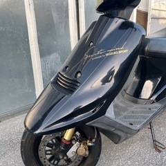 V100 チューニング車の画像