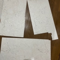 フロアタイル大理石風ホワイトマーブルの画像