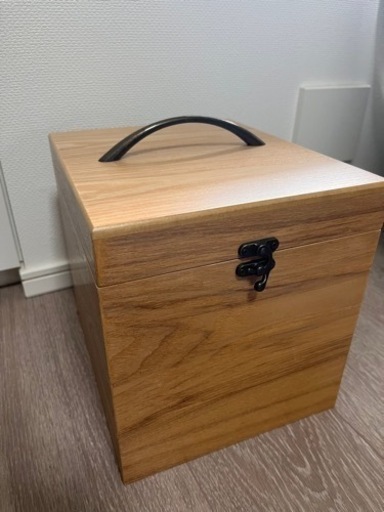 メイクボックス　化粧品入れ