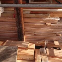 パイン松無垢床材 幅16cm厚み4.2mm 長さ3～4m 98枚...