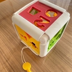 パズル　型はめボックス