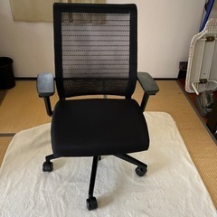 オフィスチェア
