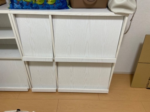 本棚・絵本飾り棚
