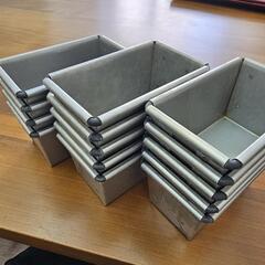 スクエア(四角)焼き型 14個 お菓子作り パン作り 製菓・調理の画像