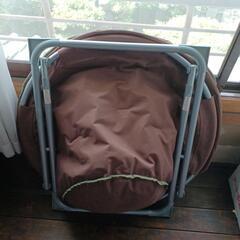 折り畳みいすの画像