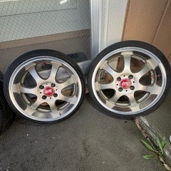 車のパーツ タイヤ、ホイール