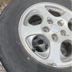 中古タイヤ215/70R16の画像
