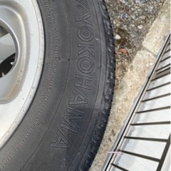 中古タイヤ215/70R16の画像