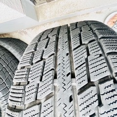 車のパーツ タイヤ、ホイールの画像