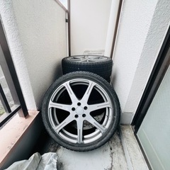 車のパーツ タイヤ、ホイール