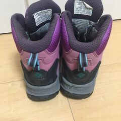 Columbia　トレッキングシューズ　23.5cm　レディースの画像