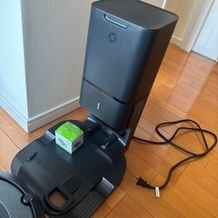 ルンバi3+ 交換用フィルタ1箱とクリーンベース