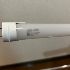 LED蛍光灯 20W形 直管  580mm 1本のみ 昼光色 新品未使用品です。の画像