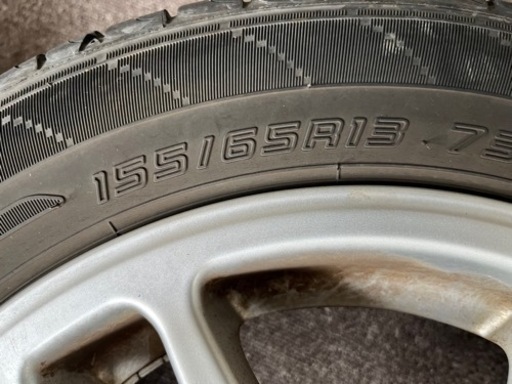 車のパーツ タイヤ、ホイール