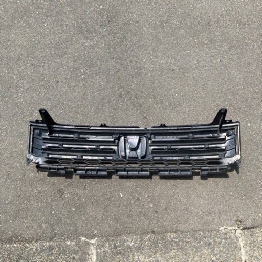 CIVIC Type-R の純正グリルとロゴマーク付き