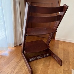 STOKKE トリップトラップ　ベビーチェア
 の画像