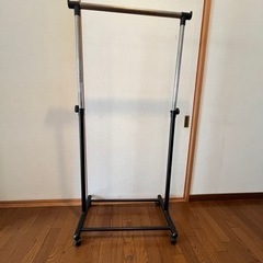 ハンガーラック（パイプハンガー）　
生活雑貨 洗濯用品 物干し竿...