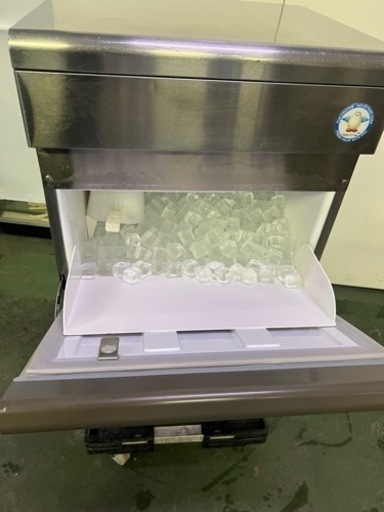 フクシマ製氷機35kg  2018年