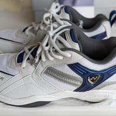 YONEXバドミントンシューズ　＋新品靴下の画像