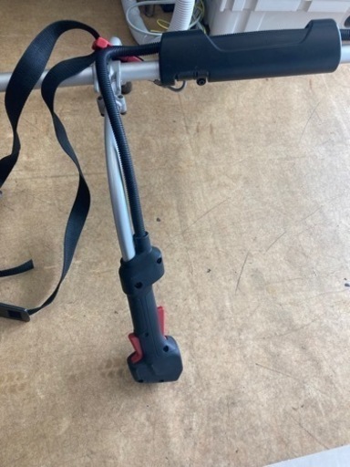 マキタ 18V充電式草刈機 Uハンドル(標準棹) MUR185UD  リサイクルショップ宮崎屋　佐土原店　26.4.11