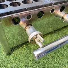  🏠【業務用】美品！たこ焼器84穴 LPガス用【業務･店舗･厨房機器買取アールワン田川】の画像