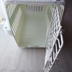 ペットキャリーの画像