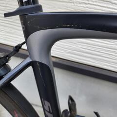 [SAVA]フルカーボン　ロードバイクの画像