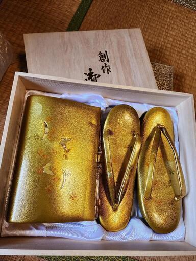 【新品】靴/バッグ 靴 金ピカ草履と金ピカ鞄のセット