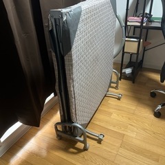シングルベッド
