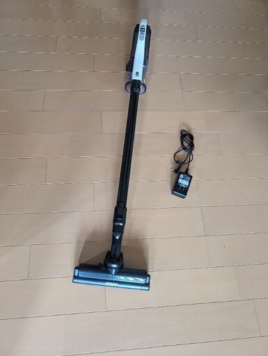 【完動品、充電十分】2022年製　日立　スティッククリーナー　PV-BL1Jほか