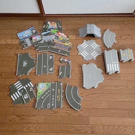 お値下げしました！トミカつながる道路 トミカタウン