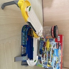 Wダブルアクショントミカビル