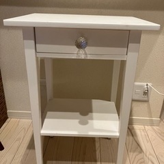 サイドテーブル　ikea
