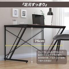 パソコンデスク、机の画像