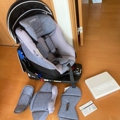 アップリカ チャイルドシート クルリラ