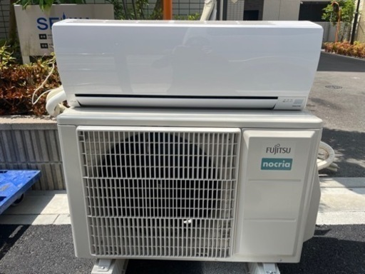 FUJITSUルームエアコン　2022年製 100V　AS-AH402M