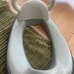 補助便座　ベビー用品　
トイレトレーニングの画像
