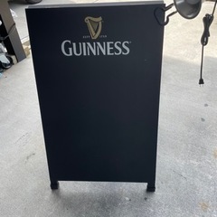 GUINNES看板の画像