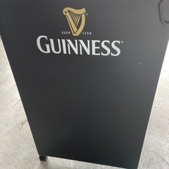 GUINNES看板の画像