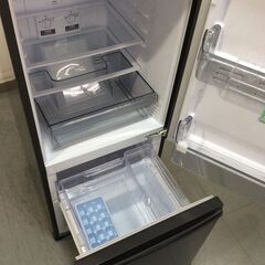 JT8830【MITSUBISHI/三菱 2ドア冷蔵庫】美品 2022年製 MR-P15G-H1 家電 キッチン 冷蔵冷凍庫 右開き 146Lの画像