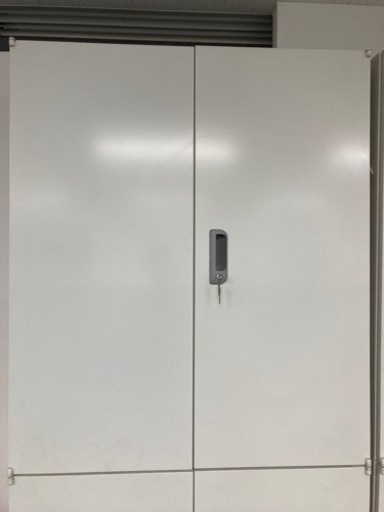 【お譲り決まりました】キャビネット書庫４つセット　単品購入も可