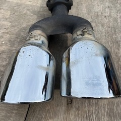 エルグランド 社外マフラーの画像