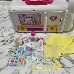 値下げ‼️メルちゃん救急車セット