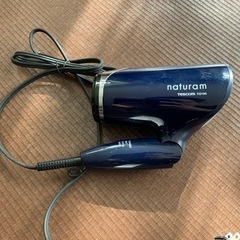 ドライヤー　TESCOM TID190 