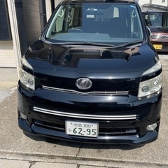 トヨタ　ヴォクシー 70