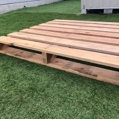 大型木製パレット（一枚のみ）の画像